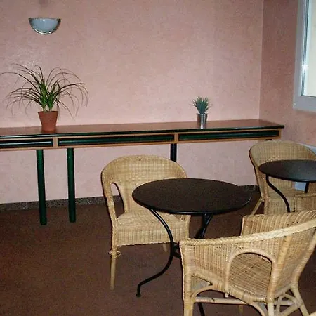 Centre 3*